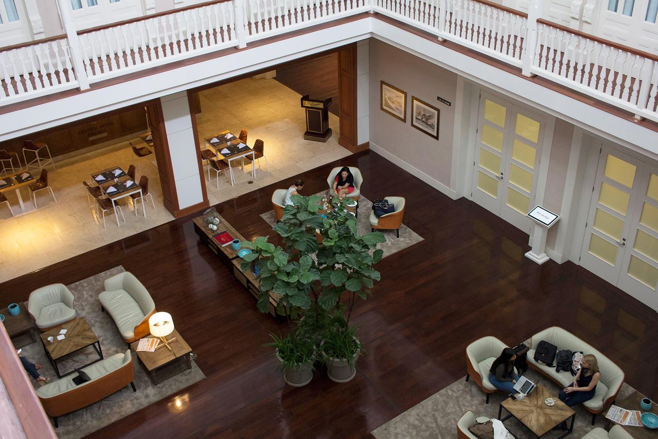Central Hotel Panama Casco Viejo Eksteriør billede The lobby of the hotel