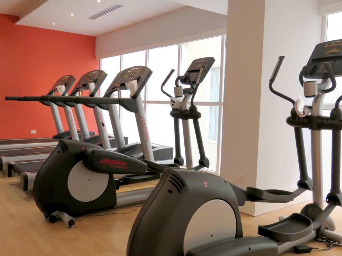 Central Hotel Panama Casco Viejo Eksteriør billede Elliptical cross trainer